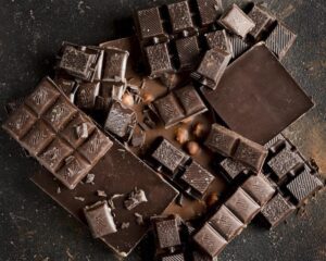 Raziskovanje zgodovine čokolade: Od Majev do modernih delikates